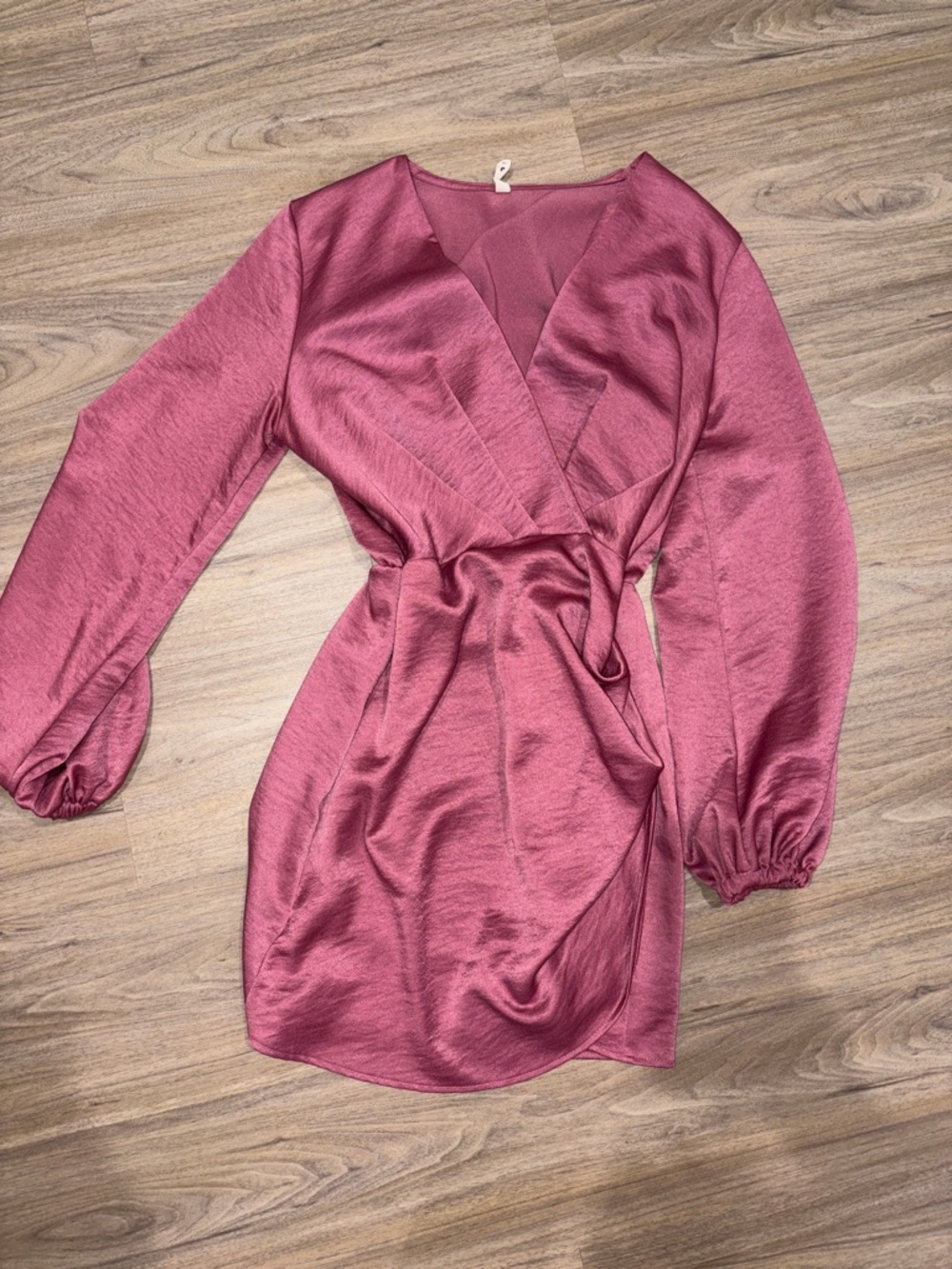 Tyche Satin Wrap Long-Sleeve Mini Dress in Dusty Rose Size Small